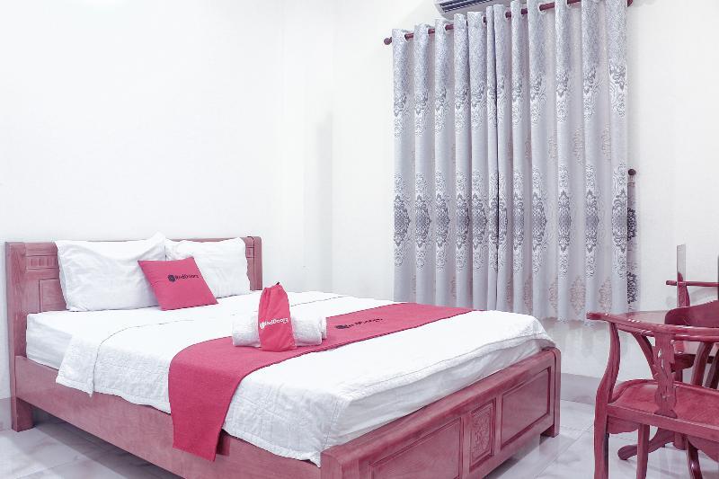 Hôtel Reddoorz Plus @ Dong Den Street à Hô Chi Minh-Ville Extérieur photo