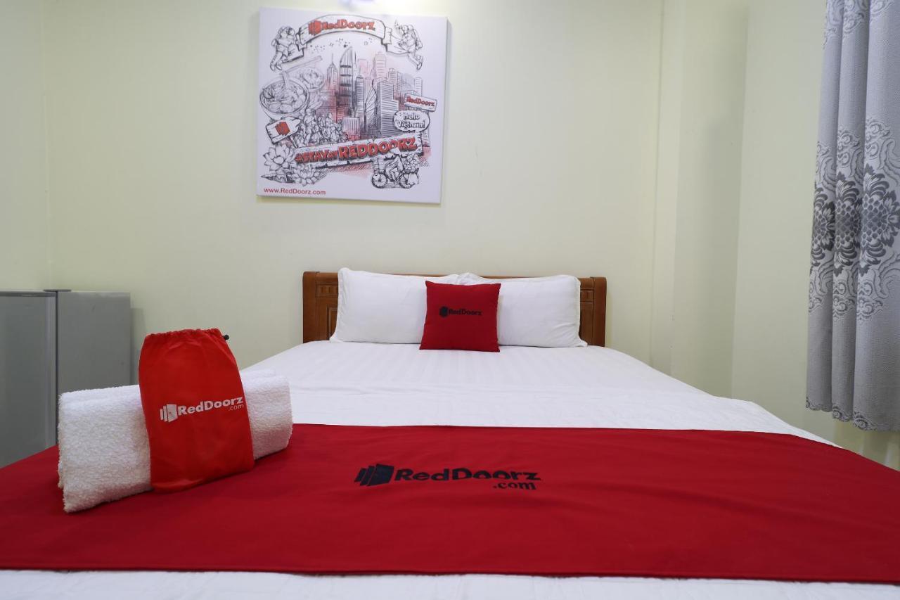 Hôtel Reddoorz Plus @ Dong Den Street à Hô Chi Minh-Ville Extérieur photo